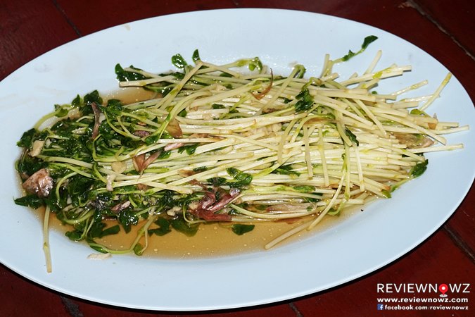 ผัดผักโต้วเหมียวน้ำมัน