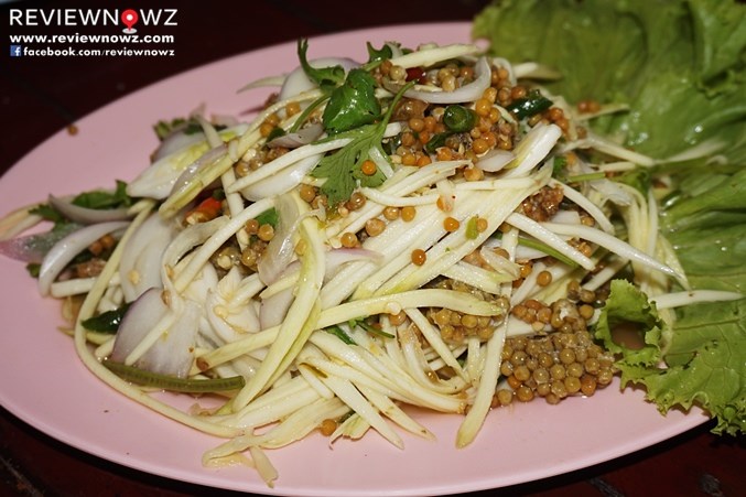 ยำไข่แมงดา