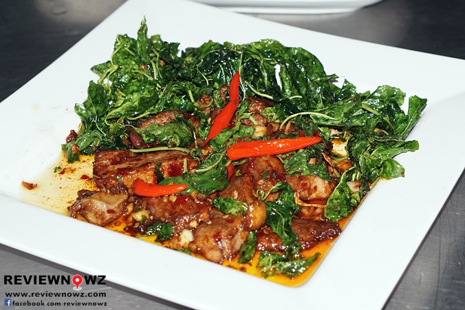 เป็ดทอดกระเพรากรอบ