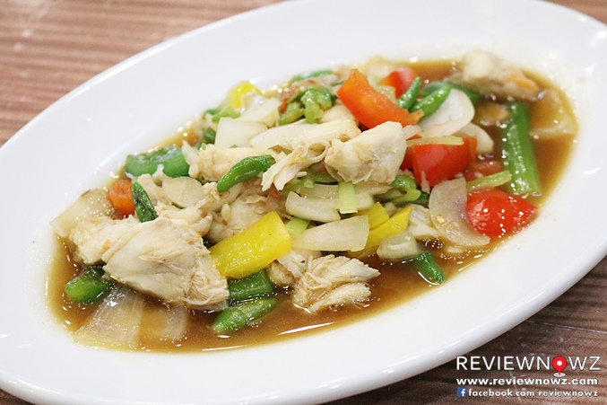 Fresh bird chili s,r-fried crab meat