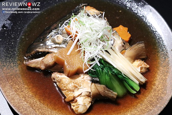 หัวปลาแซลมอนต้มซีอิ๊ว