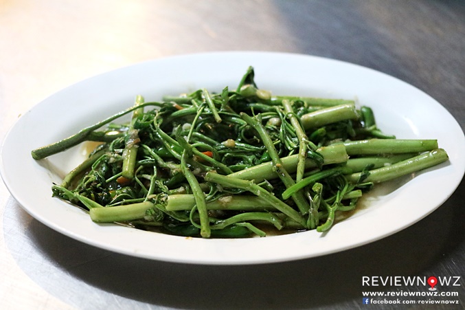 ผัดกระเฉด