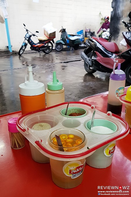 Guay Tiew Kua Gai seasoning