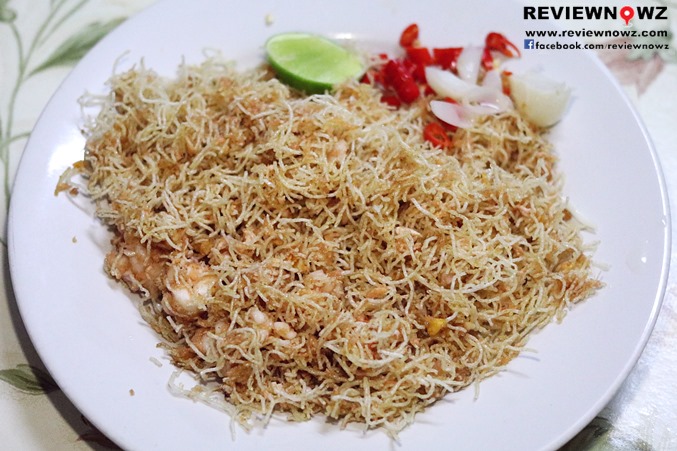 หมี่กรอบ