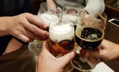 รวม 20 ร้านดื่มไม่อั้น เริ่มตั้งแต่ฟรี! มีดื่มได้ตั้งแต่ 90 นาทีจนถึง 6 ชั่วโมงครึ่ง! งานนี้เน้นดื่มไม่เน้นกิน