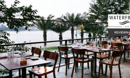 นั่งจิบคราฟเบียร์เวียดนามทานของอร่อยพร้อมชมวิวแม่น้ำ Hàn ที่ Waterfront, Danang, Vietnam