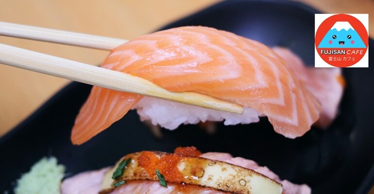 ถูกไปไหน! ซูชิเริ่มต้นที่ 9 บาท กับร้านคุณภาพอร่อยดูดีที่ Fujisan Cafe ตลาดบางใหญ่
