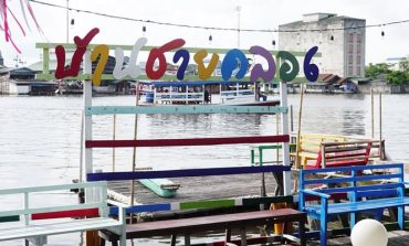 นั่งชิวกินดื่มริมแม่น้ำ ชมวิถีชาวบ้านลุ่มน้ำปากพนังที่ร้าน บ้านชายคลอง นครศรีธรรมราช