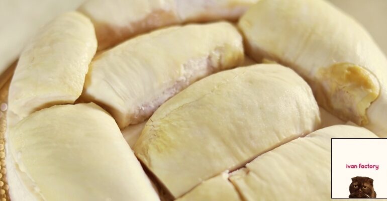 ชีสเค้กทุเรียนหน้าล้นหอมอร่อยหวานน้อยแต่ฟินมากกับเมนูสุดฮิต Durian Cheesecake จาก Ivan factory