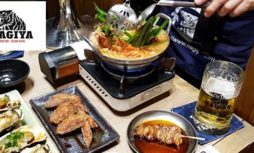 นั่งกินดื่มในร้านสไตล์ Tokyo Izakaya ที่ Nagiya Thaniya @ Silom