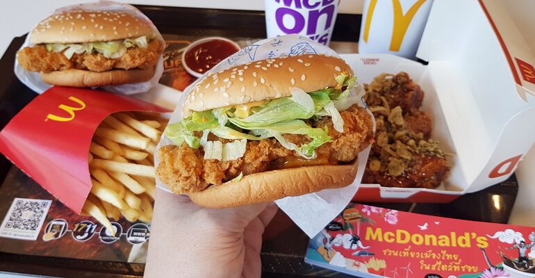 เมนูพิเศษกับ “เสน่ห์ไทย” ที่นำความจัดจ้านถึงใจผ่านเมนูอร่อยๆจาก McDonald’s