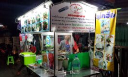 อร่อยเมนูเหลาในราคายองเหลาๆ เพียงหลักสิบที่ ก๋วยเตี๋ยวรถน้ำไหล บะหมี่เกี๊ยวเทวดา ตราไก่ @ ลาดพร้าว 80