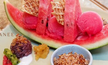 อาหารไทยโดยเชฟเอียนและเชฟเป่าเป้ อร่อยถูกปาก ราคาน่าคบหาที่ Akanee Bangkok @ Earth Ekamai