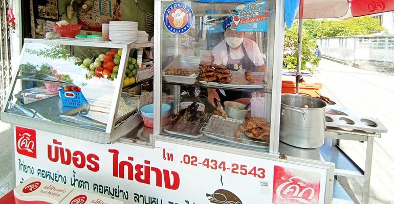 บังอรไก่ย่างรสเด็ด บางขุนนนท์ ร้านอีสานตำนานฝั่งธน ราคาเป็นมิตร