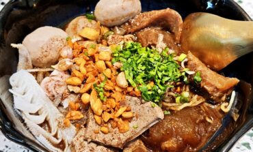 ทองสมิทธ์ สาขาพาร์คสีลม พิสูจน์ก๋วยเตี๋ยวเรือพรีเมียมย่าน CBD สีลม